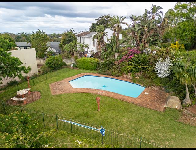 3 BEDROOM TOWNHOUSE FOR SALE IN COWIES HILL
